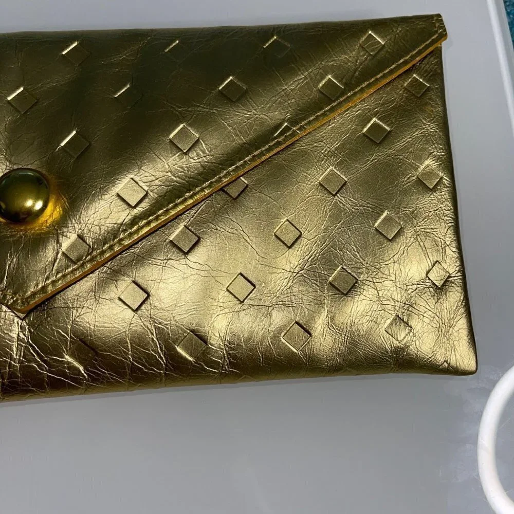 Womens Barbie by Tookata People Gold Envelop Clutch Textured Diamond New